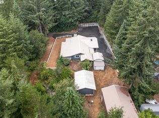 93700 White Ln, North Bend, OR 97459
