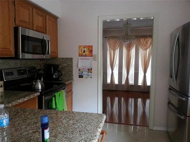 2nd image of 4006 Stonecastle Dr