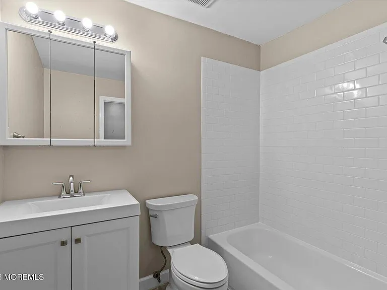 8 Primrose Ln — Photo 22