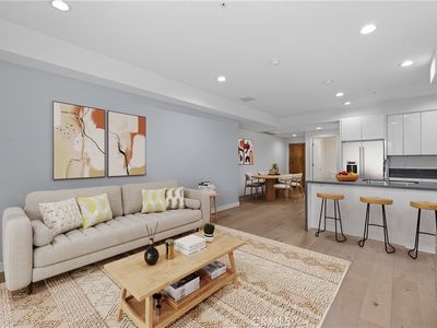 105 S Mariposa Ave APT 209, Los Angeles, CA, 90004