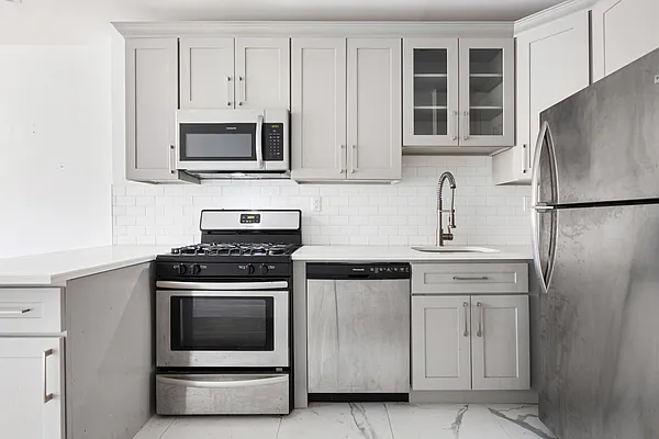 Rented by Compass | media 7