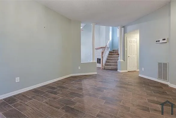 4 bed, 1917 sqft, $2,550 — Photo 4