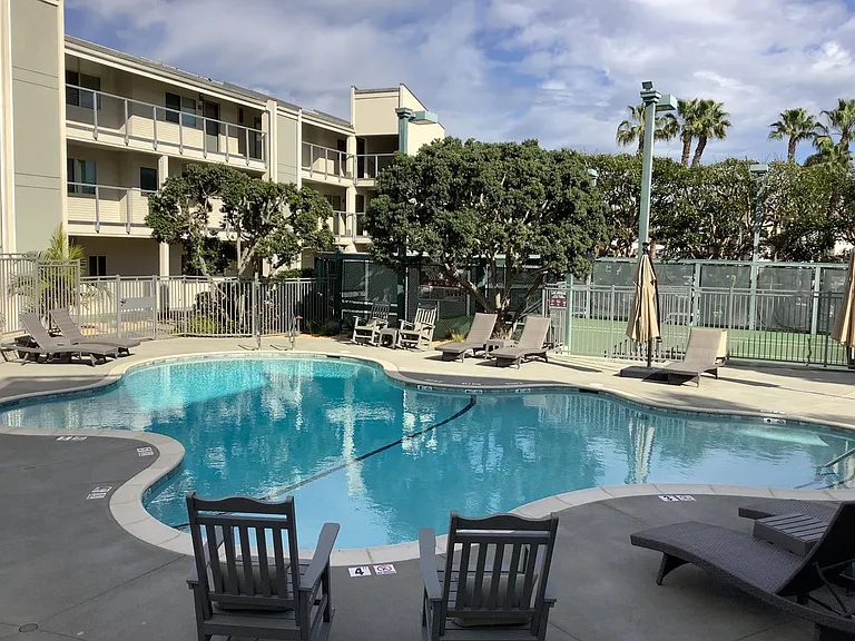 135 S Sierra Ave #14 — Photo 39