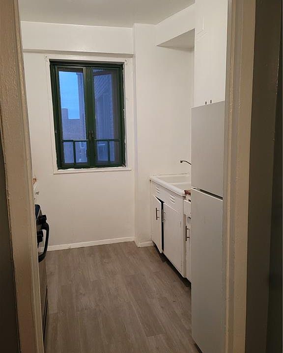 2nd image of 2061 Saint Raymond Ave APT 10H