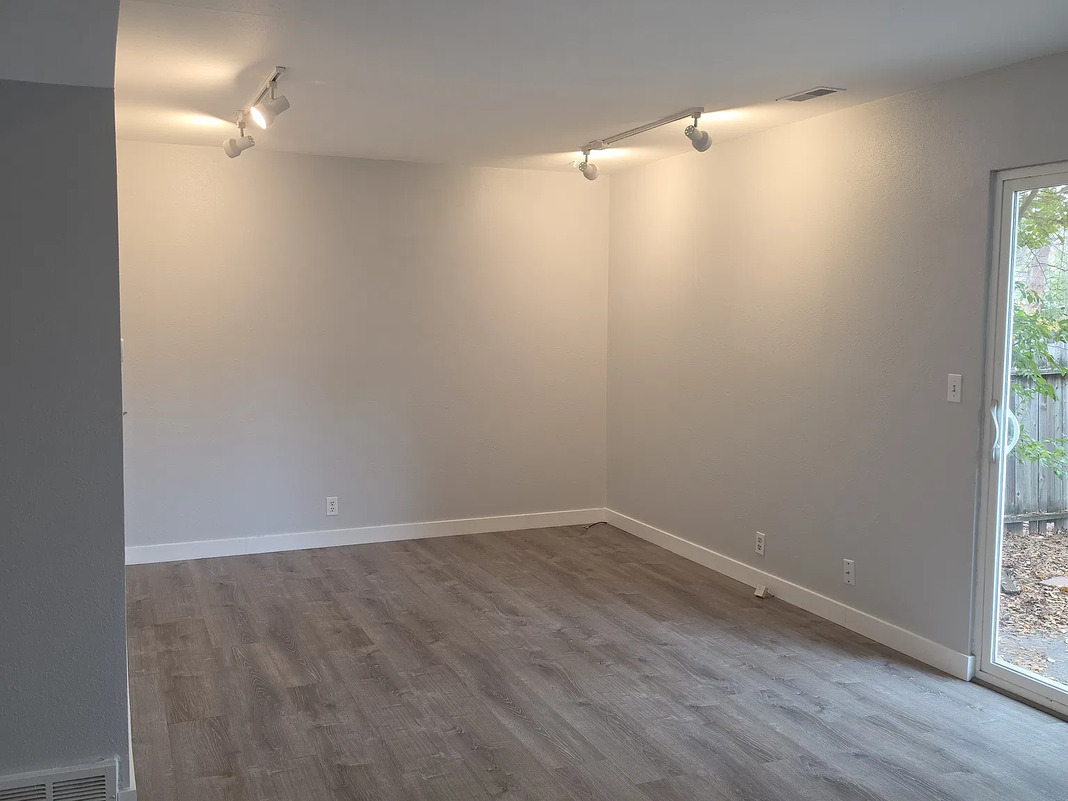 4048 S 1300 E, Millcreek Duplex - 6 — Photo 3