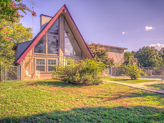 3rd image of 611 County Road 4568