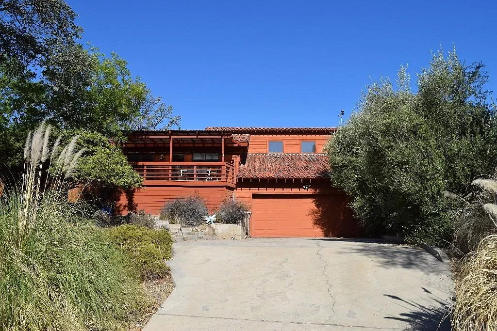 30892 Badger Ct photo 1
