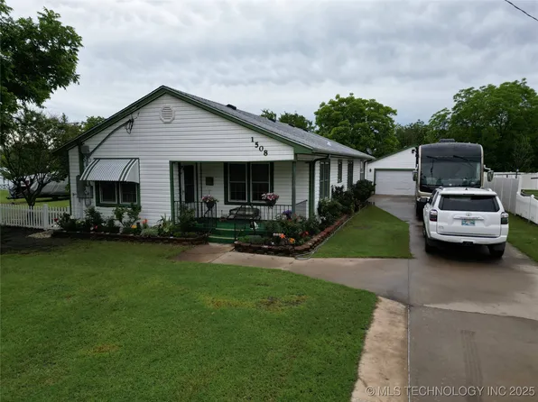 1508 Mount Washington Rd, Ardmore, OK 73401