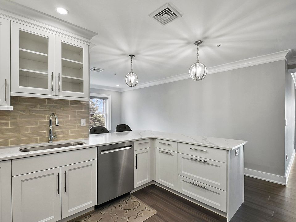 Sky Meadows 18 Mountain Laurels Dr Nashua NH Zillow