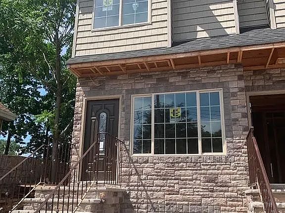 5th image of 305 Netherland Ave #2