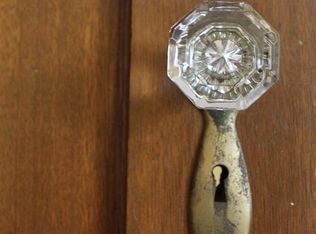 24 Bangor St, Springfield, MA 01118