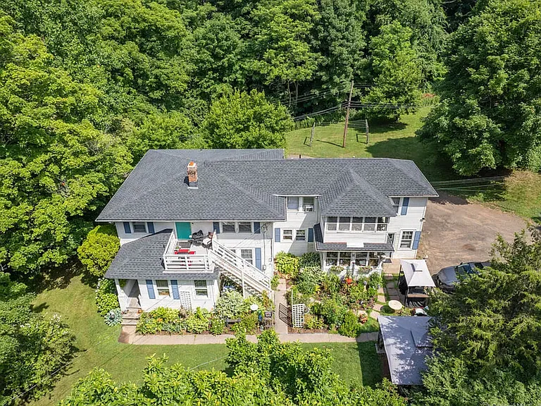 89 North St — Photo 1