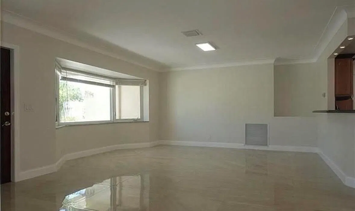 3 bed, 2.0 bath, 1576 sqft, $3,900 — Photo 3