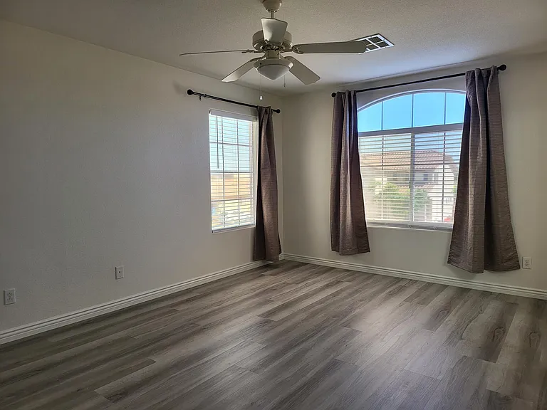7176 Cressida Ct — Photo 14