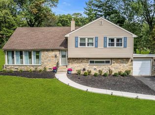 309 Lorimer Dr, Wyncote, PA 19095