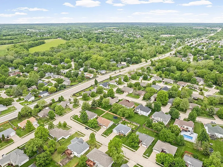 4200 Cedar Crest Ln — Photo 32
