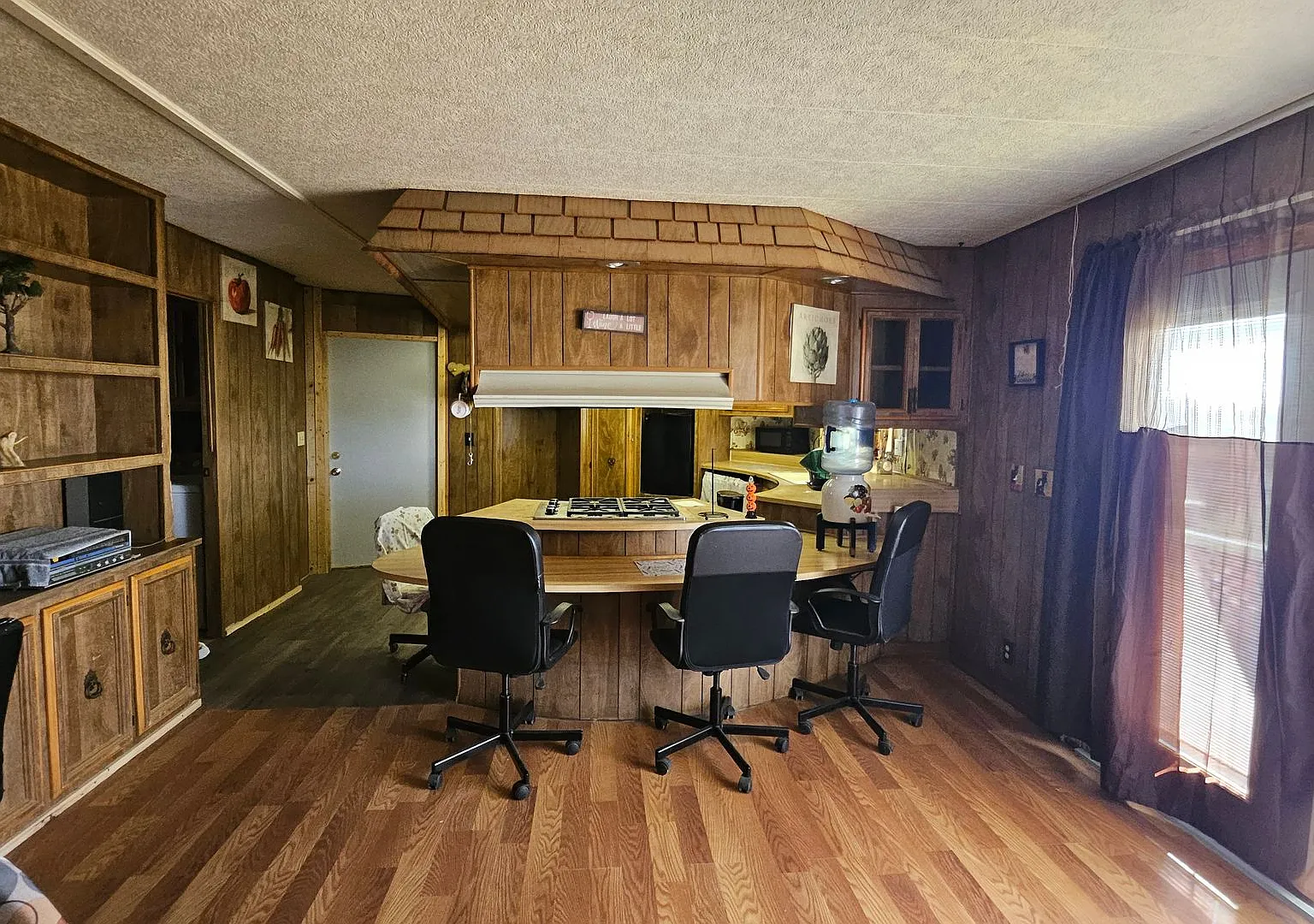 Rural Living at Its Finest 2BR Home with Open Desert Views. — Photo 4