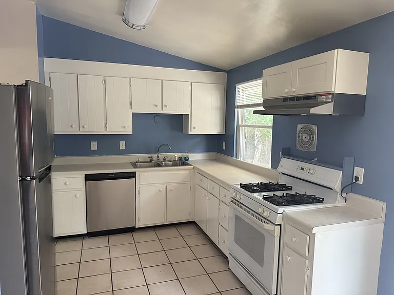 315 Philray Rd — Photo 2