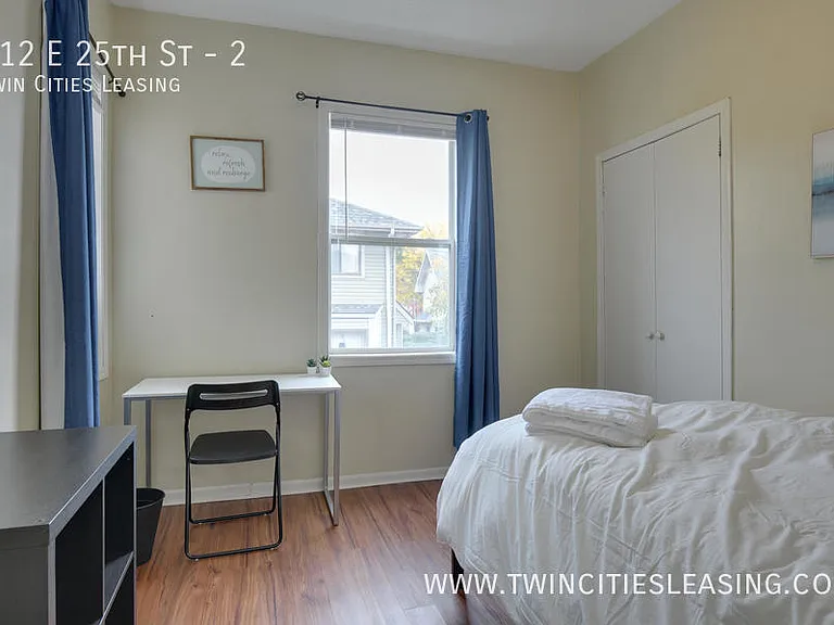 912 E 25th St #2 — Photo 28