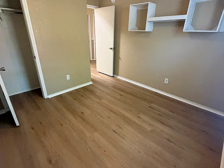 3505 Lakecrest Dr — Photo 30