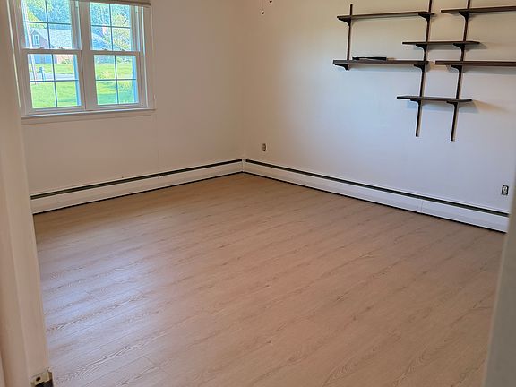 4th image of 5391 Chapmans Rd #2