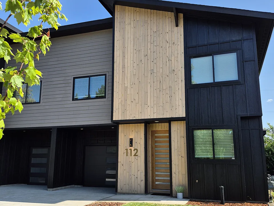 112 E Hattie Ave