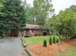 55 Cedar Terrace Rd, Chapel Hill, NC 27516