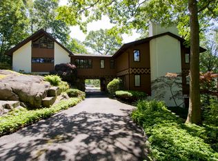 4 Highwood Pl, Alpine, NJ 07620