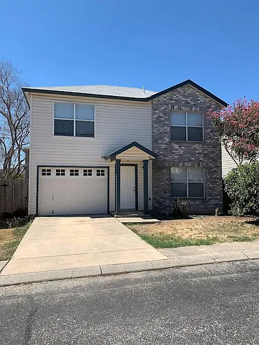 5014 Kenton Trce Photo 1