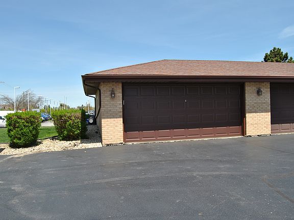 4th image of 8336 160th Pl APT 3W