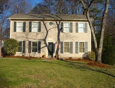 Move in ready home in cul-de-sac