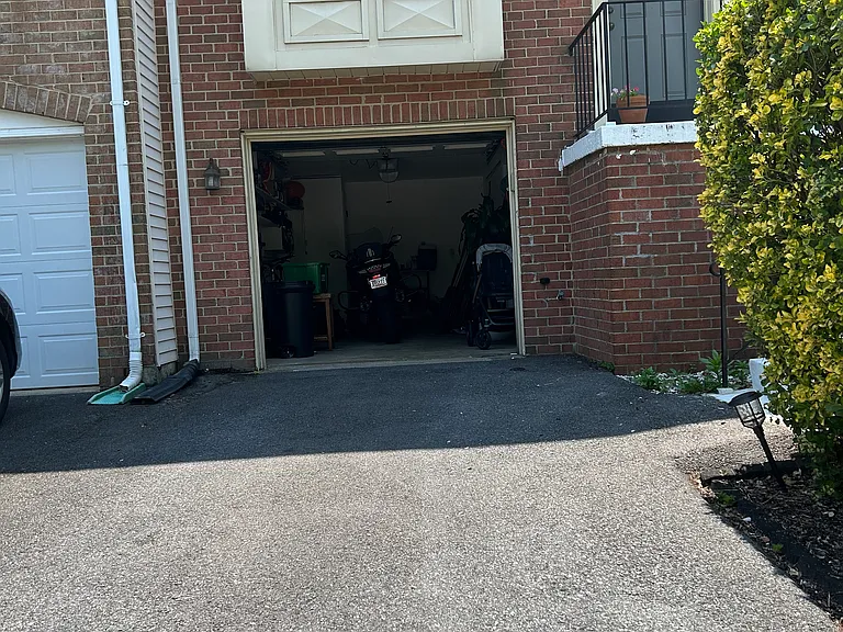 207 Amberfield Ln — Photo 1