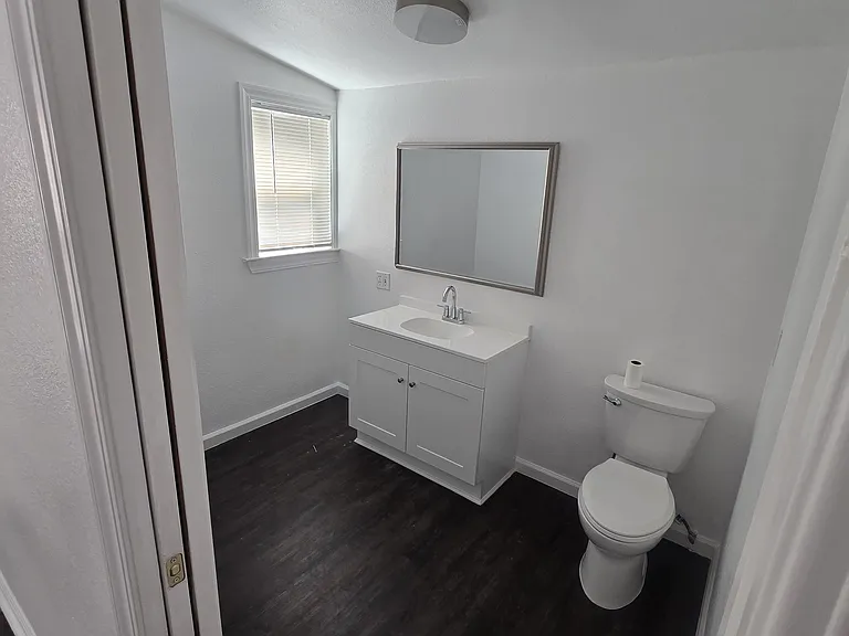 2640 Sharon Ave #A — Photo 6