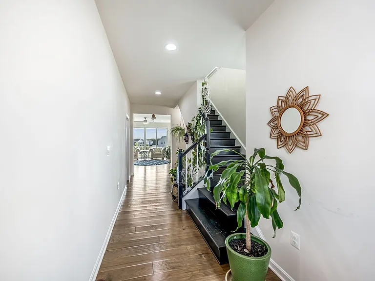 309 Boxelder Dr — Photo 4
