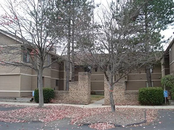 175 Briarcrest Dr Unit 102 photo 1