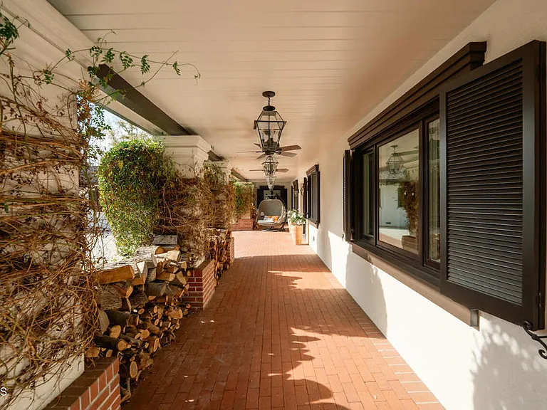 1410 Hillcrest Ave — Photo 4