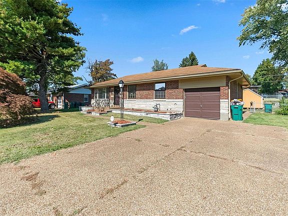 3rd image of 1257 Blodgett Dr