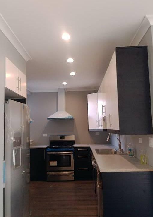 1st image of 4525 N Greenview Ave