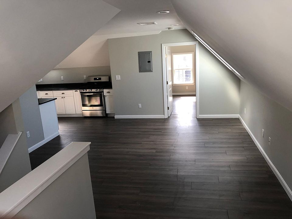 1st image of 80 Elmgrove Ave #3