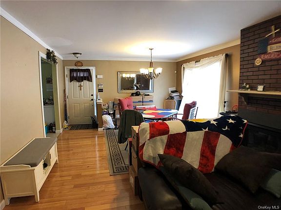 4th image of 27 Jordan Ln