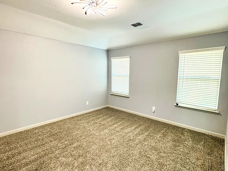 7544 Magnolia Vlg #101 — Photo 38