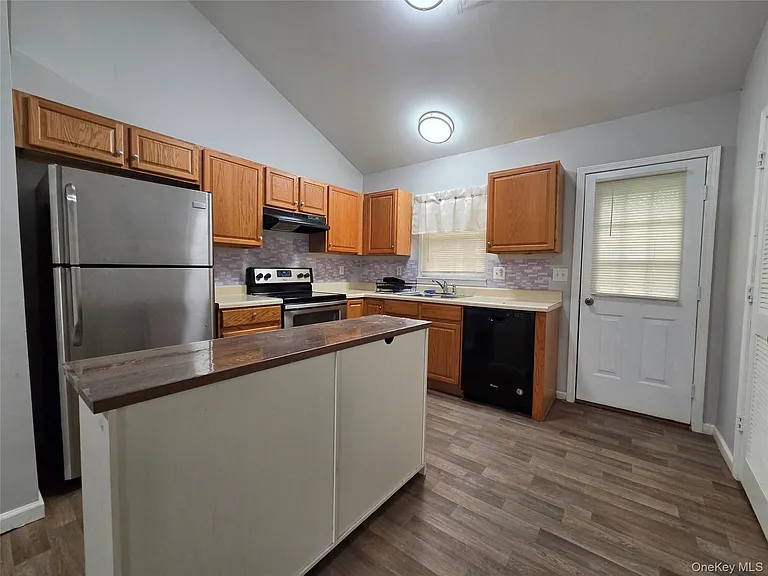 706 Tower Ave #B — Photo 10