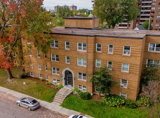 290 Mona Ave #15, Ottawa, ON K1L 7A1