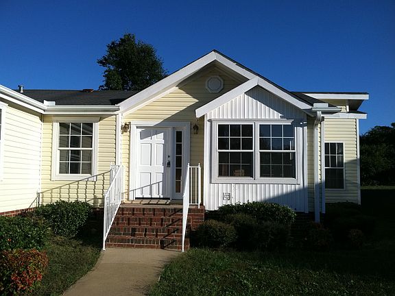 2nd image of 100 Yukon Dr