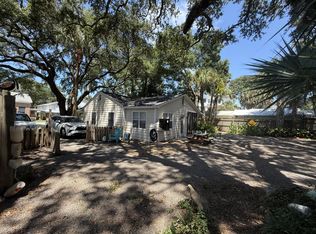 2402 Hartnett Blvd, Isle Of Palms, SC 29451