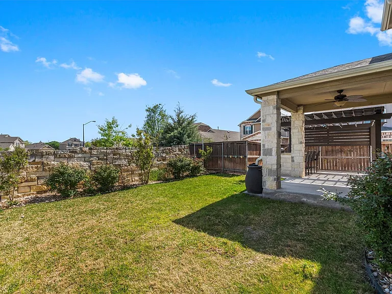 100 Speckle Park Dr — Photo 36
