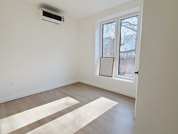 4th image of 320 Pacific Ave #103E