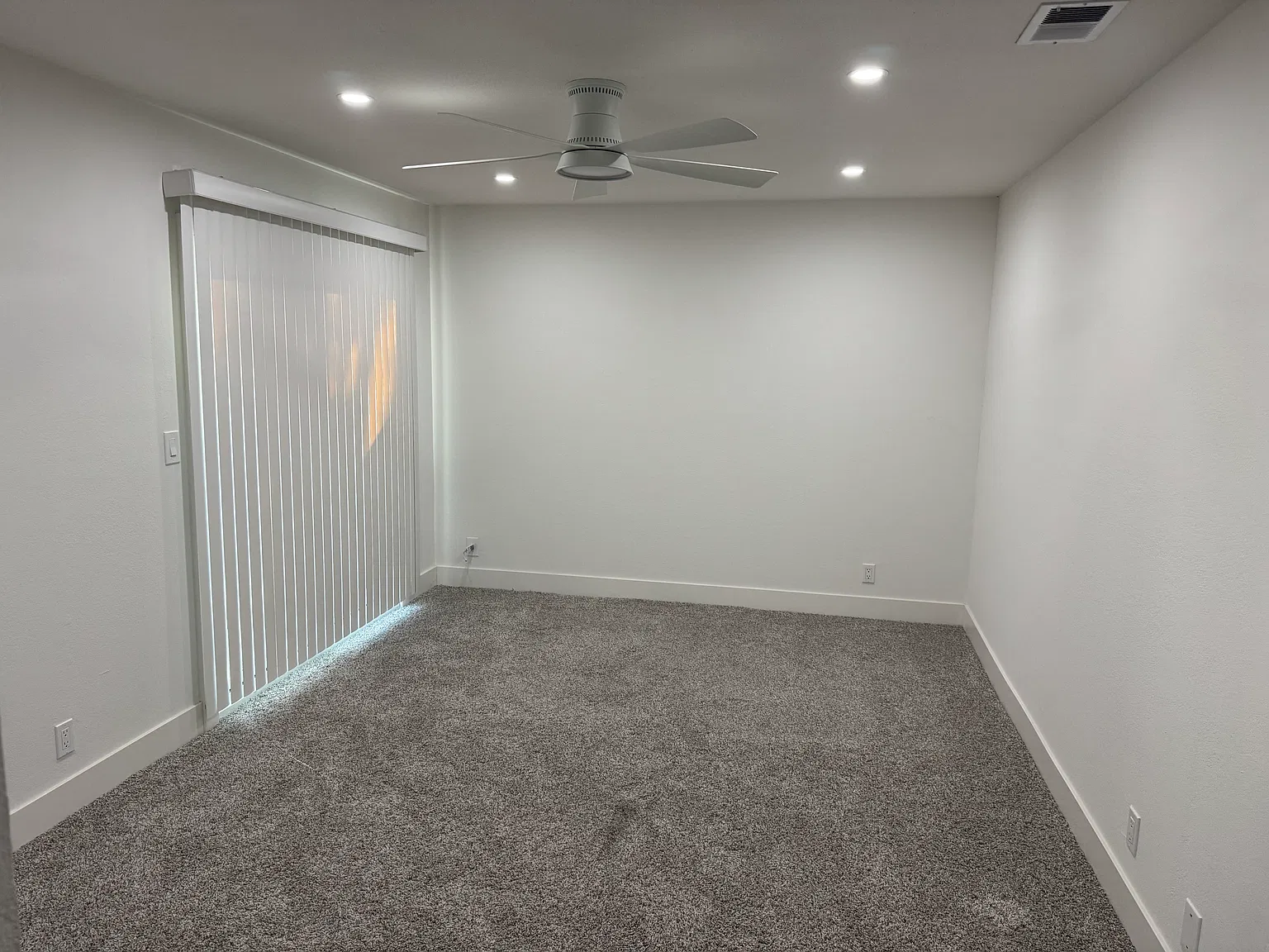 3 bed, 1250 sqft, $4,500 — Photo 4