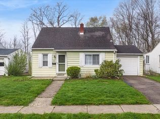 537 Woodford Ave, Endicott, NY 13760