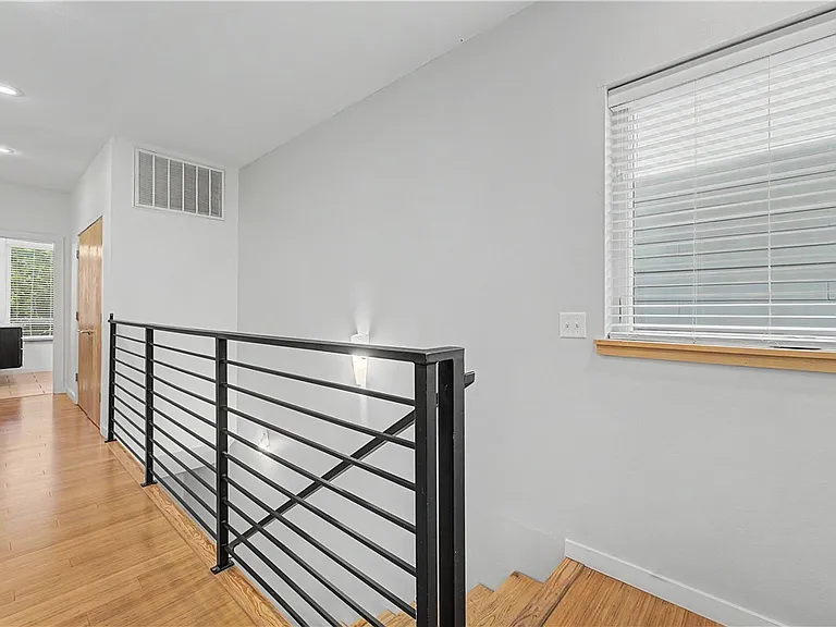 175 W Martin Luther King Blvd — Photo 11